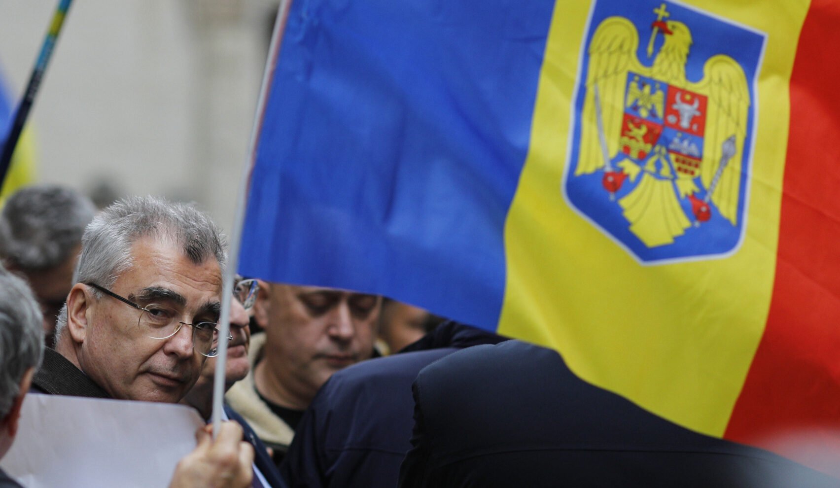 Petrișor Peiu, liderul senatorilor AUR, a lansat un apel lipicios la responsabilitate, acuzând partidele aflate la guvernare că, în loc să se concentreze pe maturizarea și stabilitatea economiei românești, aleg să se întoarcă mereu la conflicte politice