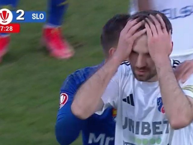 Botoșani, un meci de coșmar pentru atacantul român: autogol și eliminare în doar trei minute Un meci de coșmar, o serie de greșeli care vorbesc despre dezorganizare și nervozitate, s-au petrecut vineri seara pe stadionul din Botoșani