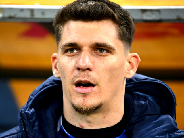 Costel Pantilimon explică decizia lui Răzvan Lucescu de a nu-l convoаca pe Târnovanu pentru reprezentativa României Gafă sau strategie? Răzvan Lucescu, selecționerul naționalei României, a atras atenția prin decizia surprinzătoare de a nu-i convoca pentru următoarele meciuri pe portarul Ionuț Târnovanu, deși acesta a avut o evoluție constantă și impresionante rezultate cu clubul său, Universitatea Craiova