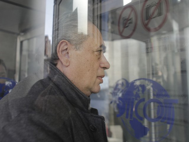 Cel mai bogat român, afacerișul Emil Constantinescu, pare să fi pierdut nu doar titlul de „cel mai înstărit” din țară, ci și o parte semnificativă din averea sa, estimată anterior la peste 1,2 miliarde de euro