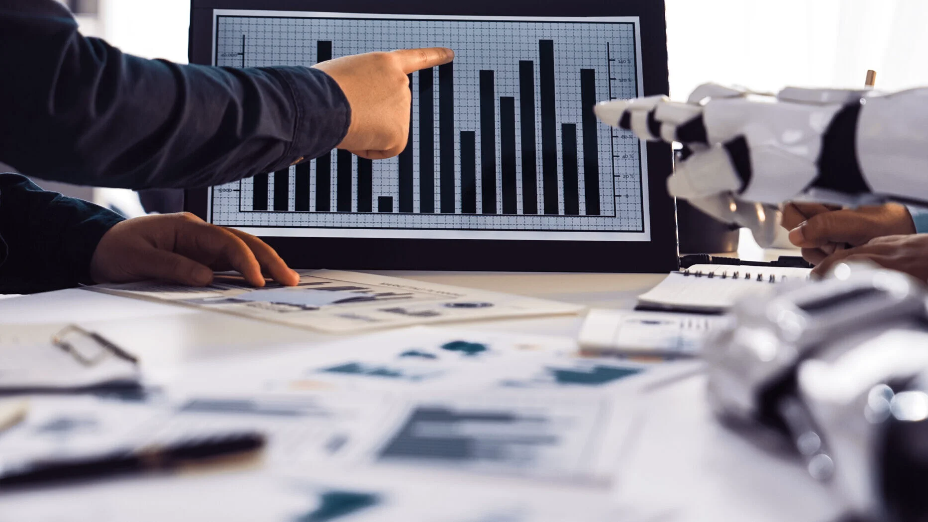 Numărul angajaților din sectorul public din România a continuat să scadă în 2025, ajungând la cel mai redus nivel din ultimii ani, conform datelor oficiale