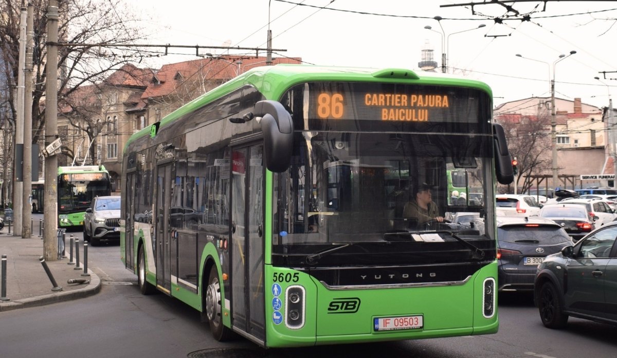 Din 30 martie 2026, sistemul de transport public din București suferă modificări importante, vizând atât retehnologizarea, cât și pentru adaptarea la noile condiții de circulație impuse de lucrările la infrastructură