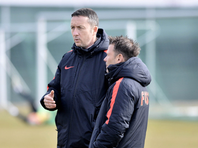 Mihai Stoica, unul dintre cei mai influenți oameni din clubul FCSB, a ales să își ia în brațe tăcerea pentru moment, după plecarea neașteptată a coordonatorului de performanță Thomas Neubert, o mutare ce a zguduit ecosistemul roș-albastru