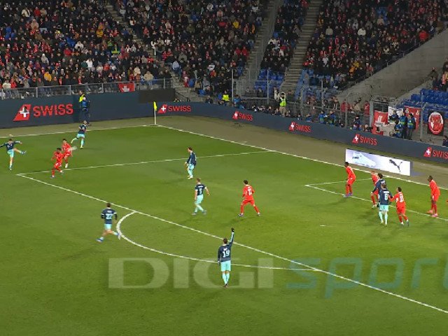 Florian Wirtz și golul de Trofeul Puskas în timpul meciului Elveția – Germania 3-4 Un moment spectaculos din cadrul meciului dintre Elveția și Germania, desfășurat sâmbătă, a atras toate privirile și a devenit rapid subiect de discuție pe rețelele sociale și în mediul fotbalistic internațional