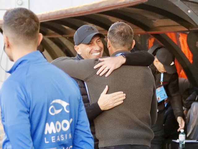 SuperLiga se pregătește pentru un nou val de schimbări la nivel de conducere tehnică Administrația cluburilor din SuperLiga pare să fi intrat într-o nouă etapă de reorganizare, după ce negocierile pentru înlocuirea antrenorilor devin tot mai avansate