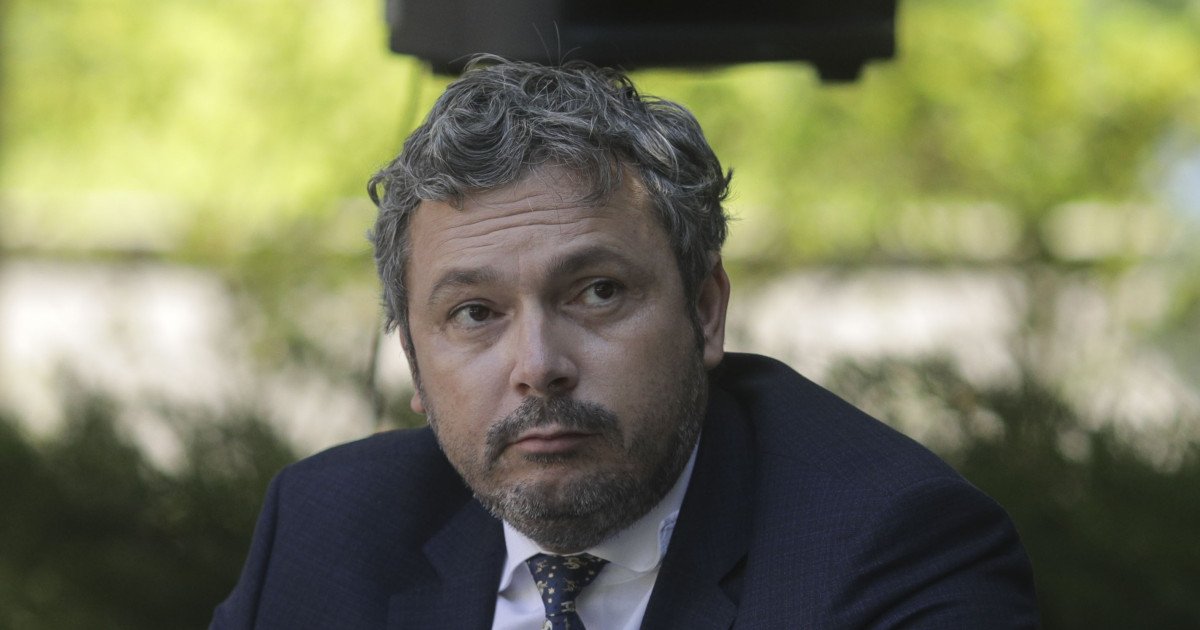 Situație critică pe piețele de energie: România resimte doar parțial tensionarea globală, dar costurile pentru consumatori cresc îngrijorător În contextul tensiunilor geopolitice majore generate de conflictul din Estul Europei și de fluctuațiile piețelor de energie, România se confruntă cu o poziție relativ stabilă în ceea ce privește aprovizionarea cu gaze naturale, în ciuda anxietăților generate de destabilizarea regională