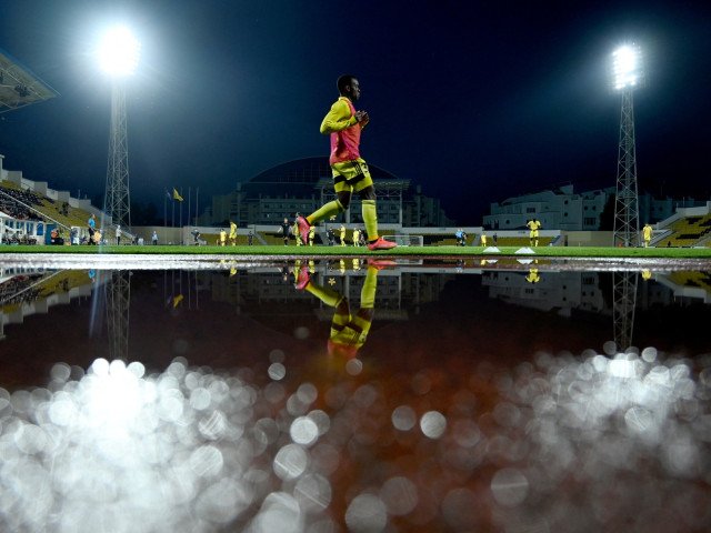 Schimbare majoră în regulamentul play-off-ului național de fotbal: Primele șase echipe din Moldova vor acum accesa faza superioară cu un anumit avantaj în puncte Într-o decizie recentă ce poate modifica profund dinamica sezonului de fotbal în Republica Moldova, comisia de competiții a Federației Moldovenești de Fotbal a aprobat un nou regulament pentru fazele de play-off