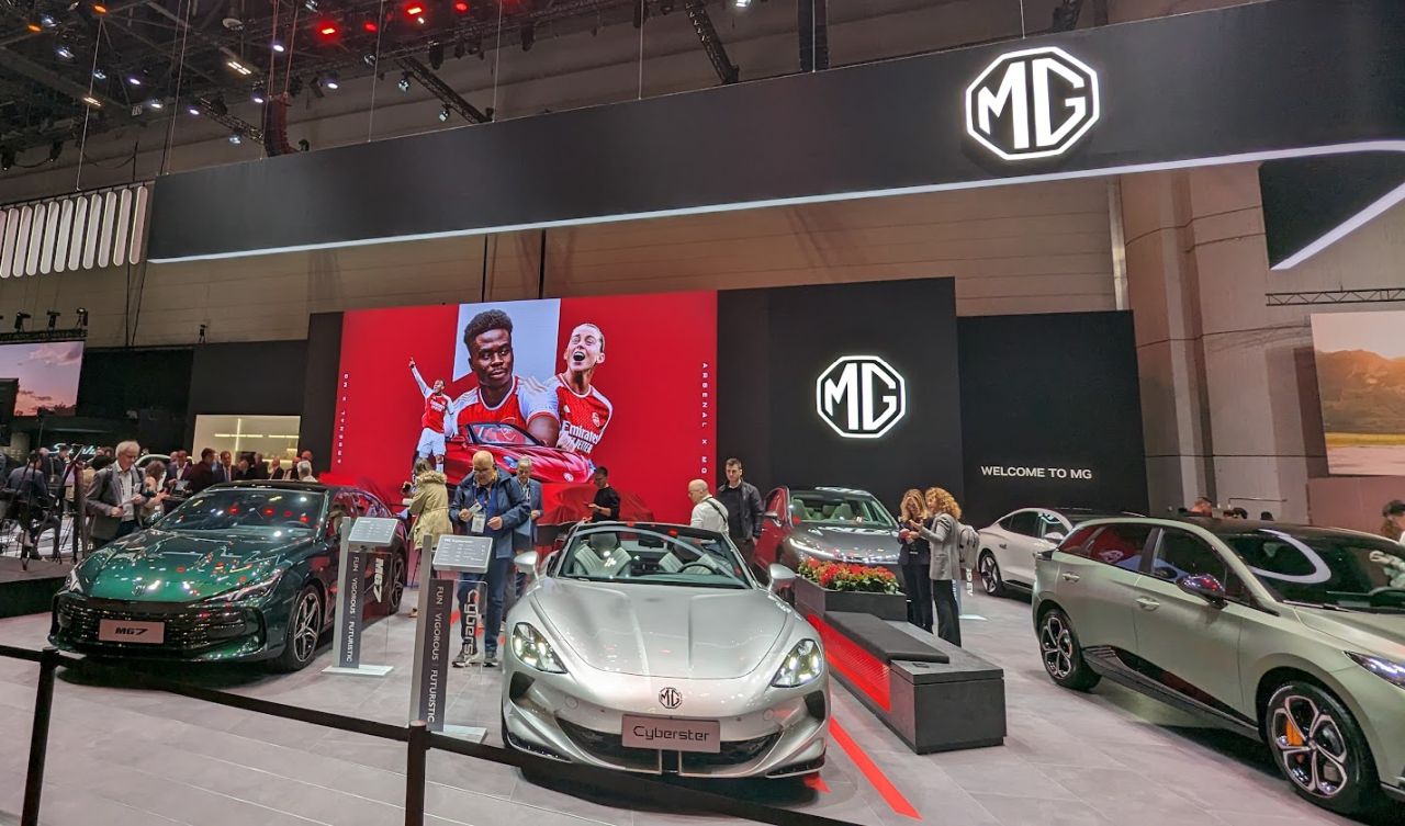 Creștere explozivă pentru mărcile auto chineze în Europa, chiar dacă piața tradițională continuă să scadă Pe fondul unei scăderi generale a pieței auto din Europa, mărcile din China au reușit în primele luni ale anului 2026 să-și îmbogățească prezența, demonstrând o capacitate de adaptare și de penetrare a unui segment tot mai competitiv