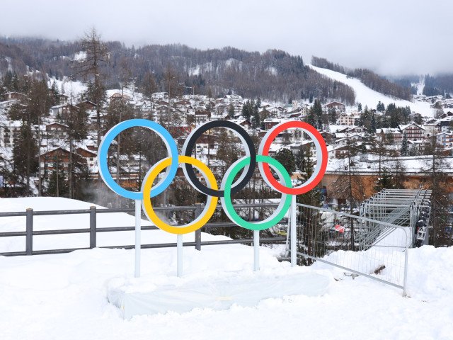 Singurul atlet iranian înscris la Jocurile Paralimpice de iarnă, blocat de război După anunțarea participării sale la ediția din acest an a Jocurilor Paralimpice de iarnă, atletul iranian nu a mai avut nicio șansă să concureze, în condițiile în care războiul din Ucraina a făcut imposibilă prezența și participarea sportivului aflat în afara țării