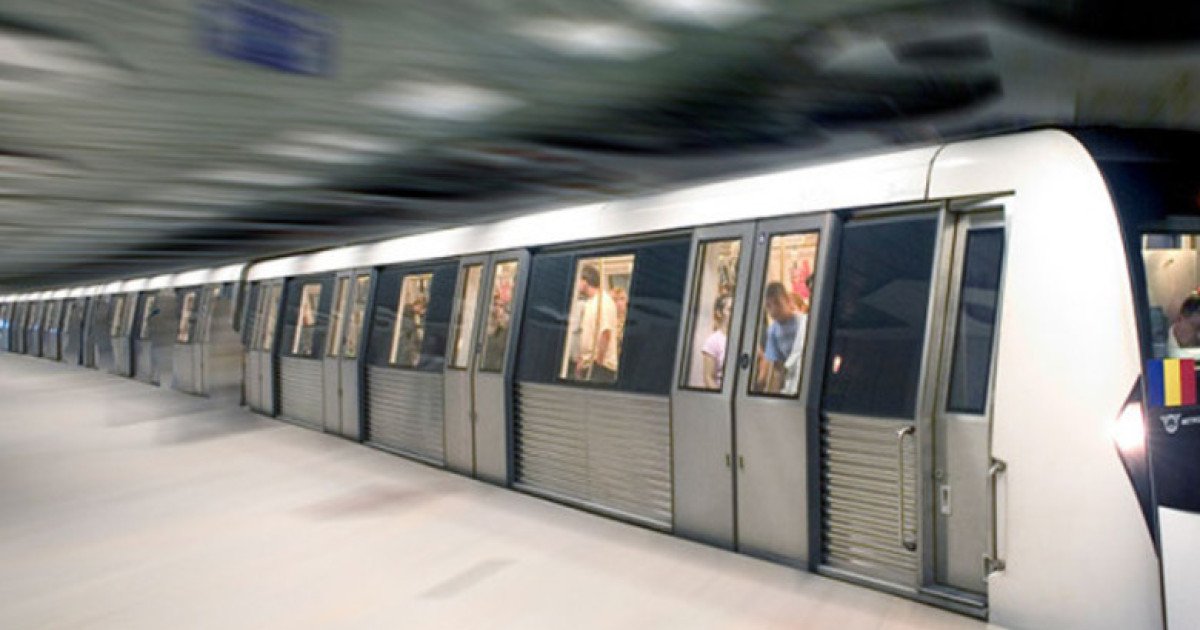 Un incident grav s-a petrecut joi după-amiază la stația de metrou Piața Unirii 2 din București, soldat cu decesul unui tânăr de 22 de ani