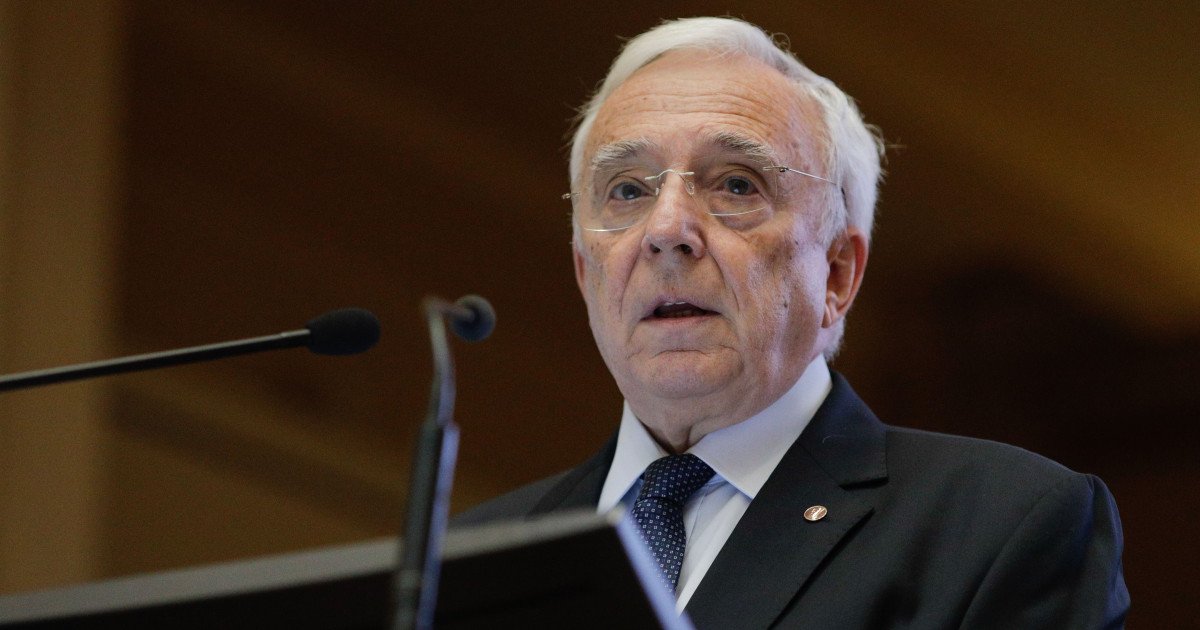 Banca Națională a României avertizează asupra unei campanii de dezinformare ce exploatează imaginea guvernatorului Mugur Isărescu În ultimele zile, mediul online a fost scena unui val de propagandă falsă ce îl implică pe Mugur Isărescu, guvernatorul Băncii Naționale a României (BNR)