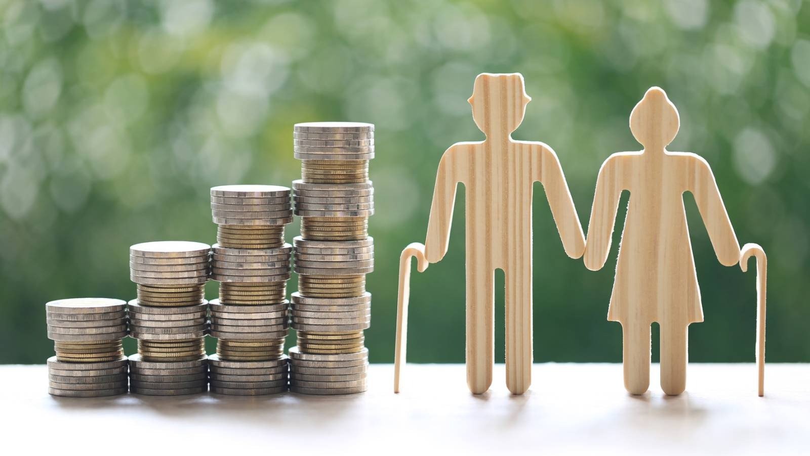 Diferențele majore dintre Pilonul I și Pilonul II de pensii: ce trebuie să știi despre cele două sisteme Odată cu discutarea reformei pensiilor și a consolidării sistemului de asigurări sociale din România, preocuparea pentru înțelegera clară a diferențelor dintre Pilonul I și Pilonul II devine tot mai acută