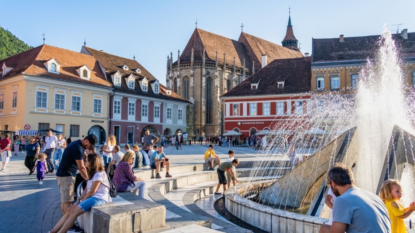România devine tot mai atractivă pentru turiștii britanici, ocupând acum locul al doilea în topul destinațiilor favorite din afara Europei pentru vizitatorii de pe Insula Marelui Alb