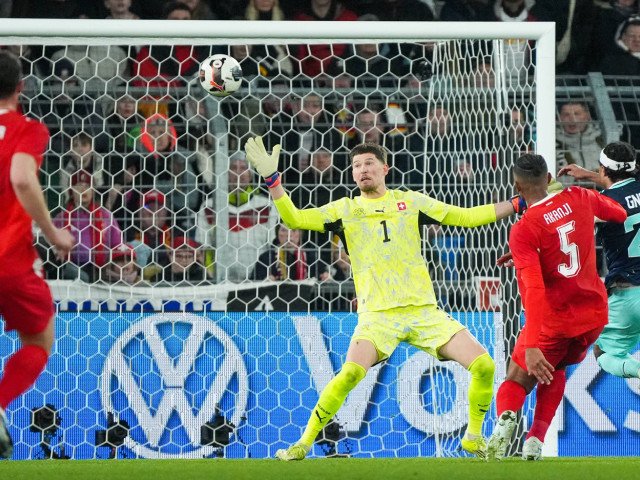 Spectacol de proporții în teste amicale: goluri și rezultate surprinzătoare din Europa și Anglia Într-un weekend dominat de meciuri amicale, fotbalul mondial a oferit iubitorilor de sport o serie de evenimente pline de suspans și goluri spectaculoase