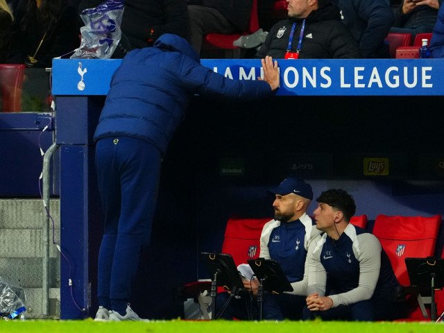 Antrenorul eliminat în timpul meciului din Champions League