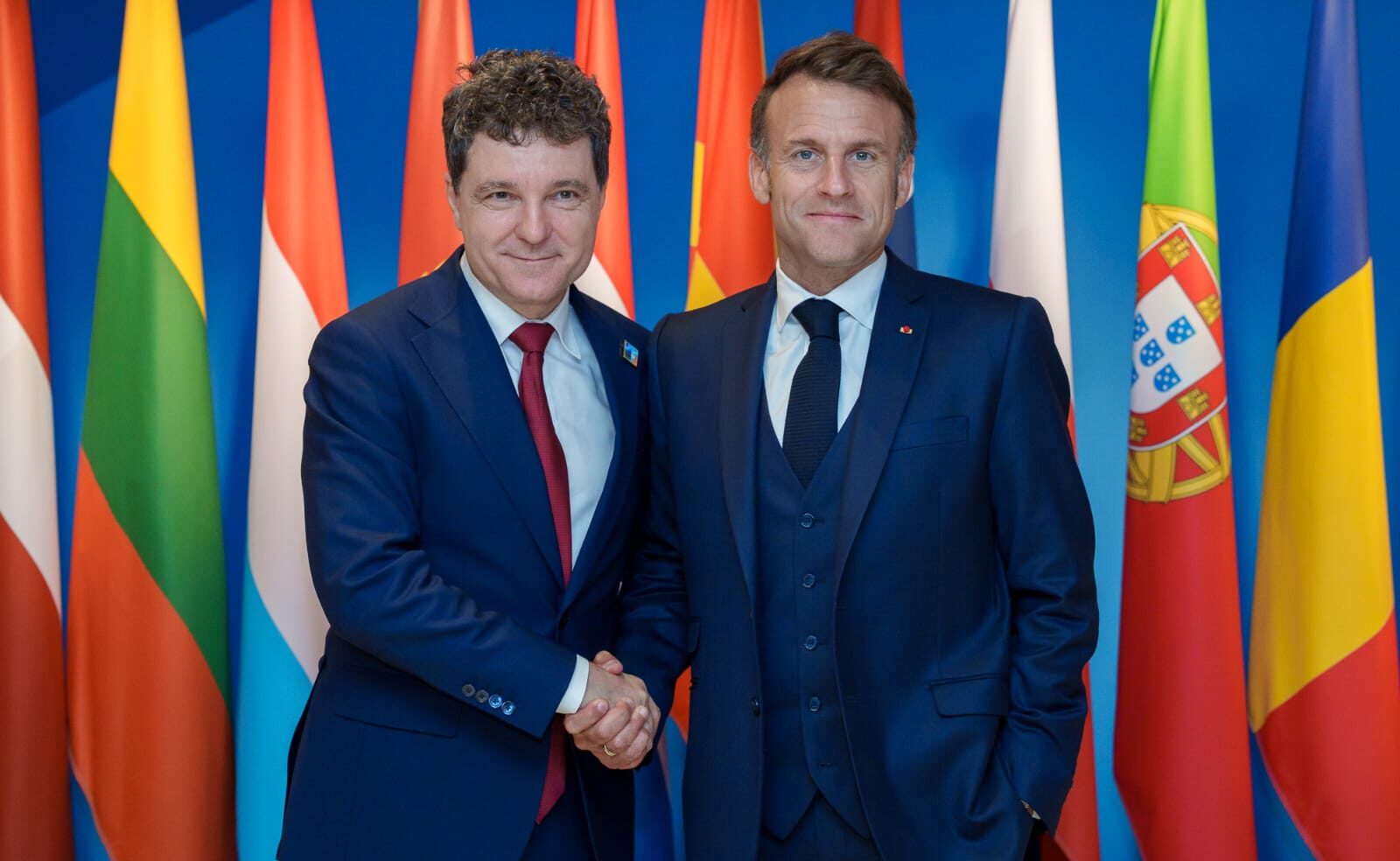 Nicușor Dan evită să comenteze despre extinderea protecției nucleare a Franței în contextul NATO Primarul general al Capitalei, Nicușor Dan, a fost zilele acestea în centrul atenției după o declarație evasivă referitoare la inițiativele diplomatice ale Franței în domeniul securității nucleare