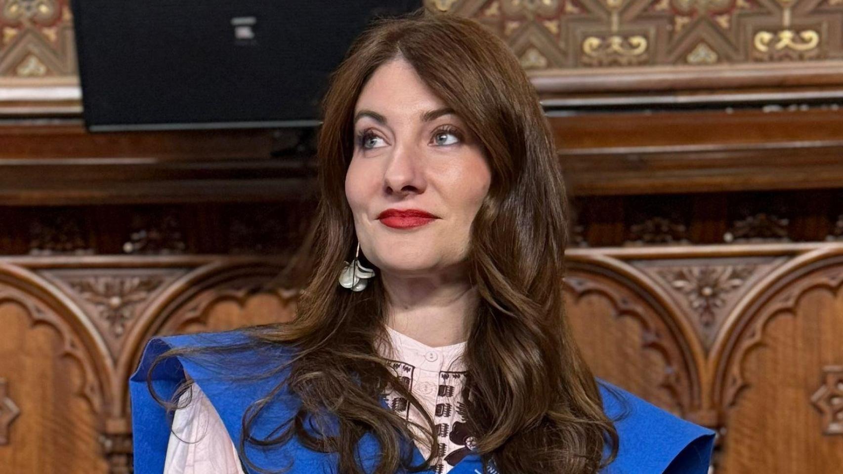 O româncă, Elena Bianca Ciobanu Selaru, a reușit să obțină cel mai mare punctaj din istoria examenului MIR, una dintre cele mai dure probe pentru medicii din Spania, însă succesul său a fost umbrit de acuzații de fraudă care au zguduit comunitatea medicală