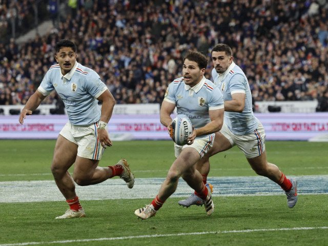 Final dramatic și plin de suspans în Turneul celor Șase Națiuni: Franța devine campioană pentru prima dată după 12 ani După o competiție disputată, plină de momente tensionate și reveniri spectaculoase, naționala Franței a reușit să obțină titlul de campioană a Turneului celor Șase Națiuni pentru prima dată din 2011