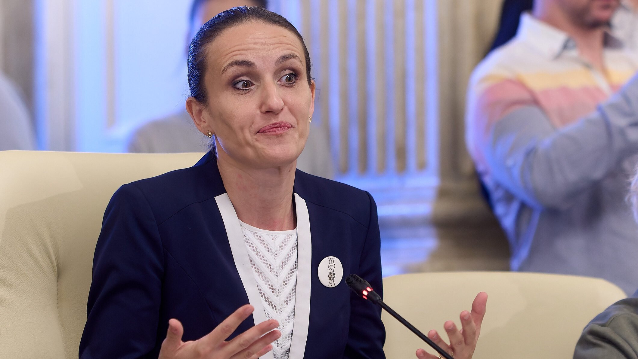 Scandal de amploare în Ministerul Afacerilor Externe: acuzații grave la adresa ministrului Oana Țoiu în contextul crizei de repatriere a unui minor Instalată pe piața politică recent, o criză internă scoate la iveală tensiuni serioase în Ministerul Afacerilor Externe