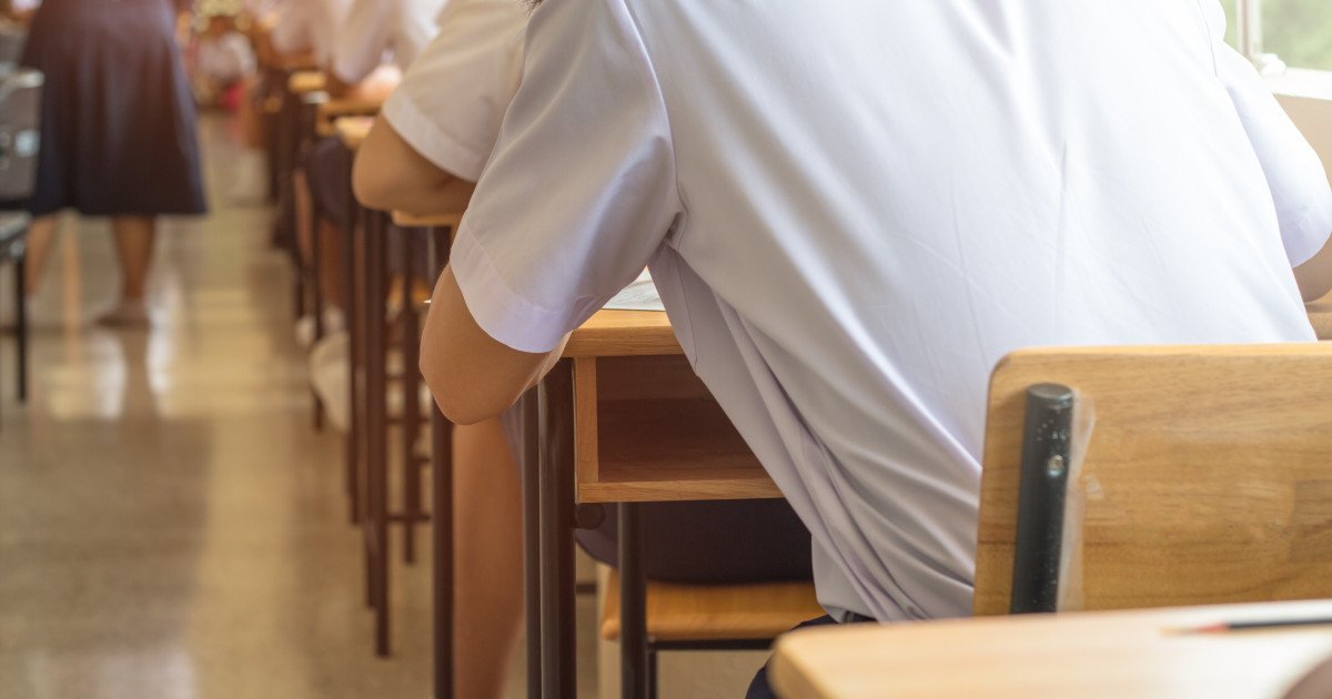 Elevii de clasa a VIII-a au susținut marți, 17 martie, proba la matematică în cadrul simulării Evaluării Naționale 2026, într-un exercițiu care urmărește să ofere o imagine realistă asupra nivelului de pregătire înainte de examenul oficial