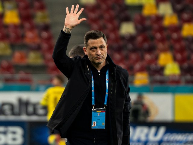 SuperLiga riscă să ia o turnură neașteptată din cauza nemulțumirilor tehnicianului de la Unirea Slobozia Partidele din etapa curentă a SuperLigii sunt marcate nu doar de rezultatele din teren, ci și de tensiunea din spatele scenelor