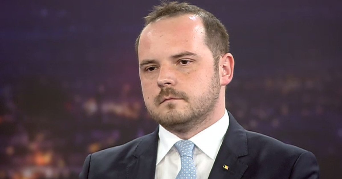 Medicii angajați la stat, dar activând în paralel în sistemul privat, rămân o problemă de actualitate în sistemul de sănătate din România