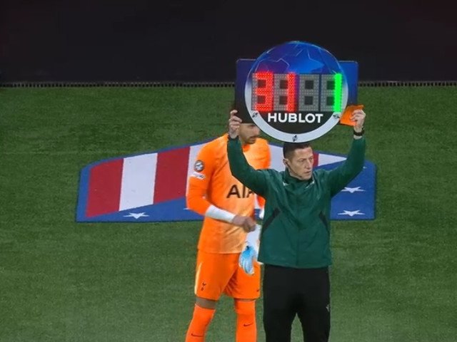 Video | Neverosimil: au schimbat portarul în minutul 17 al meciului Atletico