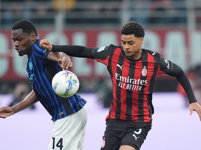 Derbiul de pe San Siro a fost unul departe de a fi lipsit de tensiune și momente decisive, iar victoria favorită a AC Milan a fost confirmată cu un scor strâns, 1-0, în fața rivalei Inter Milano