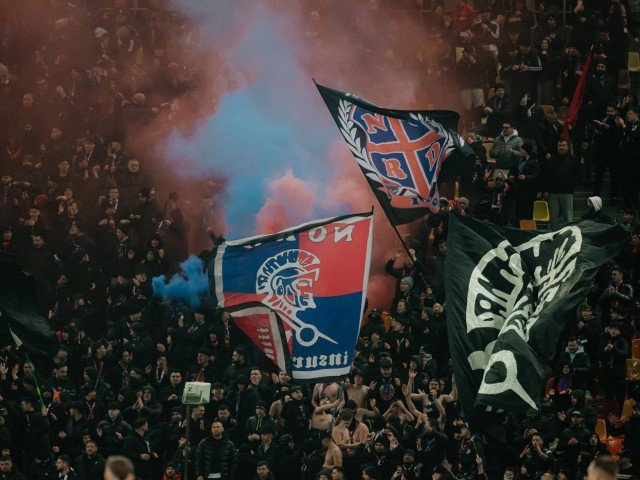 FCSB a vândut peste 6.000 de bilete pentru meciul cu Metaloglobus, în ciuda așteptărilor de record ale antrenorului Mirel Rădoi, care spera la peste 10.000 de spectatori în tribune
