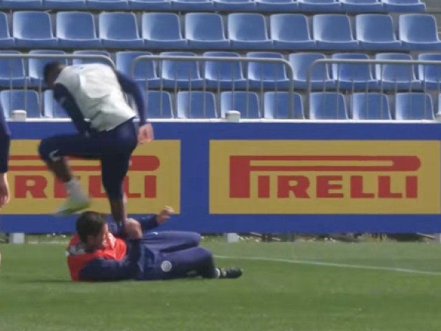 Cristi Chivu, surprins la antrenamentul echipei Inter Milan