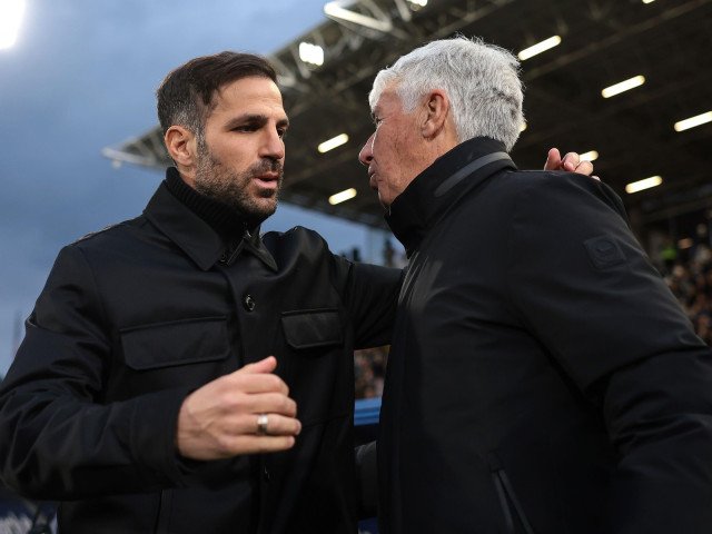 Fostul internațional Cesc Fàbregas și-a pierdut răbdarea și s-a dezlănțuit recent într-un moment tensionat de după meciul dintre AC Como și AS Roma, încheiat cu victoria gazdelor, scor 2-1