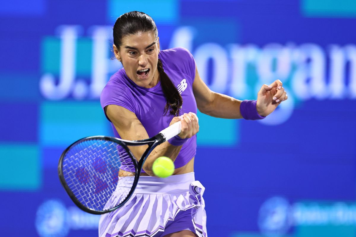 Sorana Cîrstea (35 de ani, 38 WTA) a obținut o calificare în turul secund de la Indian Wells, după o victorie dificilă în trei seturi, scor 6-4, 4-6, 6-3, în fața veteranei Tatjana Maria (38 de ani, 59 WTA)