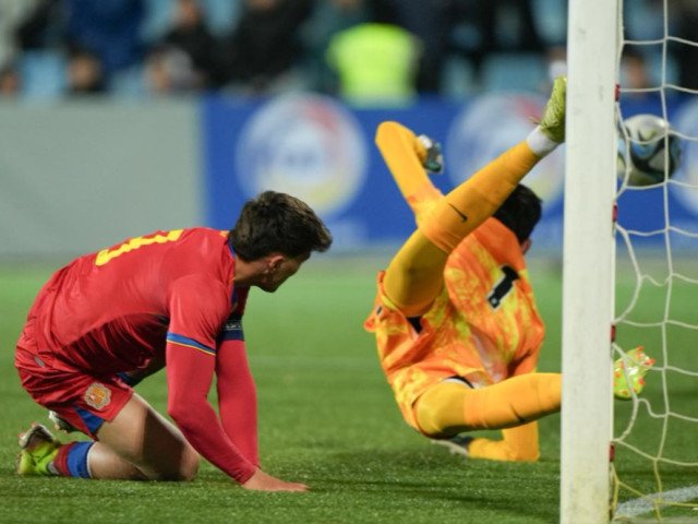 O desfășurare incredibilă pe terenul de fotbal a transformat meciul dintre Anglia și Ucraina într-un veritabil moment de neuitat, pentru jucători și suporteri deopotrivă