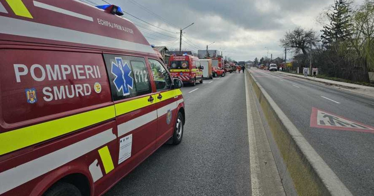 Planul Roșu de intervenție a fost activat vineri dimineață în județul Dâmbovița, după un grav accident soldat cu 13 victime, dintre care 11 copii