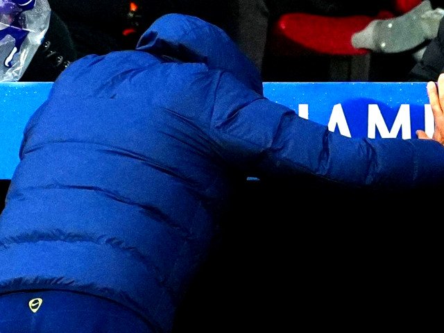 Nemaivăzut în istoria recentă a fotbalului european: un club de tradiție, fostă forță în Champions League, traversează cea mai slabă perioadă din ultimii 144 de ani, sub conducerea unui antrenor considerat de mulți cel mai deficient din toate timpurile