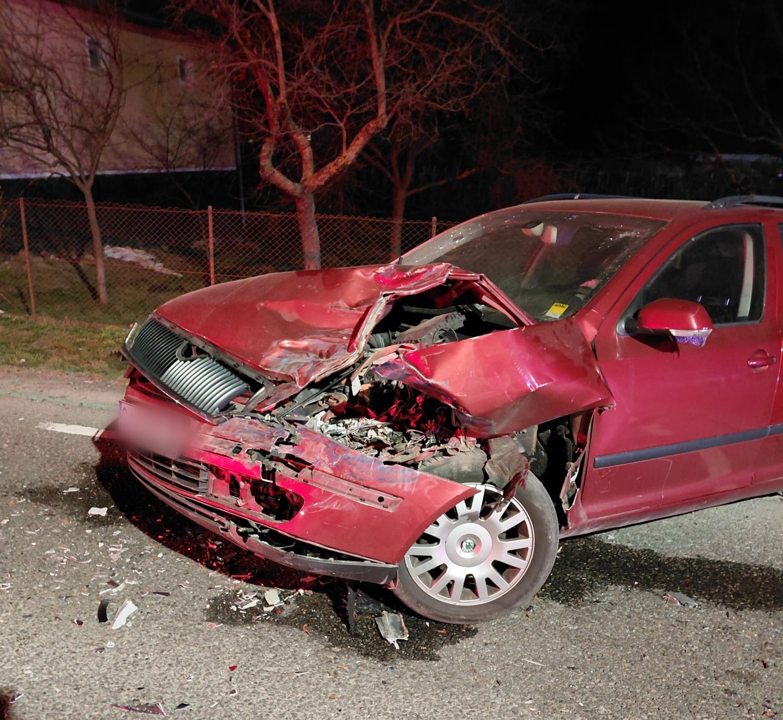 Tragedie pe șoselele din Cluj: doi oameni și o fetiță de 3 ani și-au pierdut viața într-un accident grav Un accident rutier grav s-a produs astăzi pe DN1 din județul Cluj, în zona localității Apahida