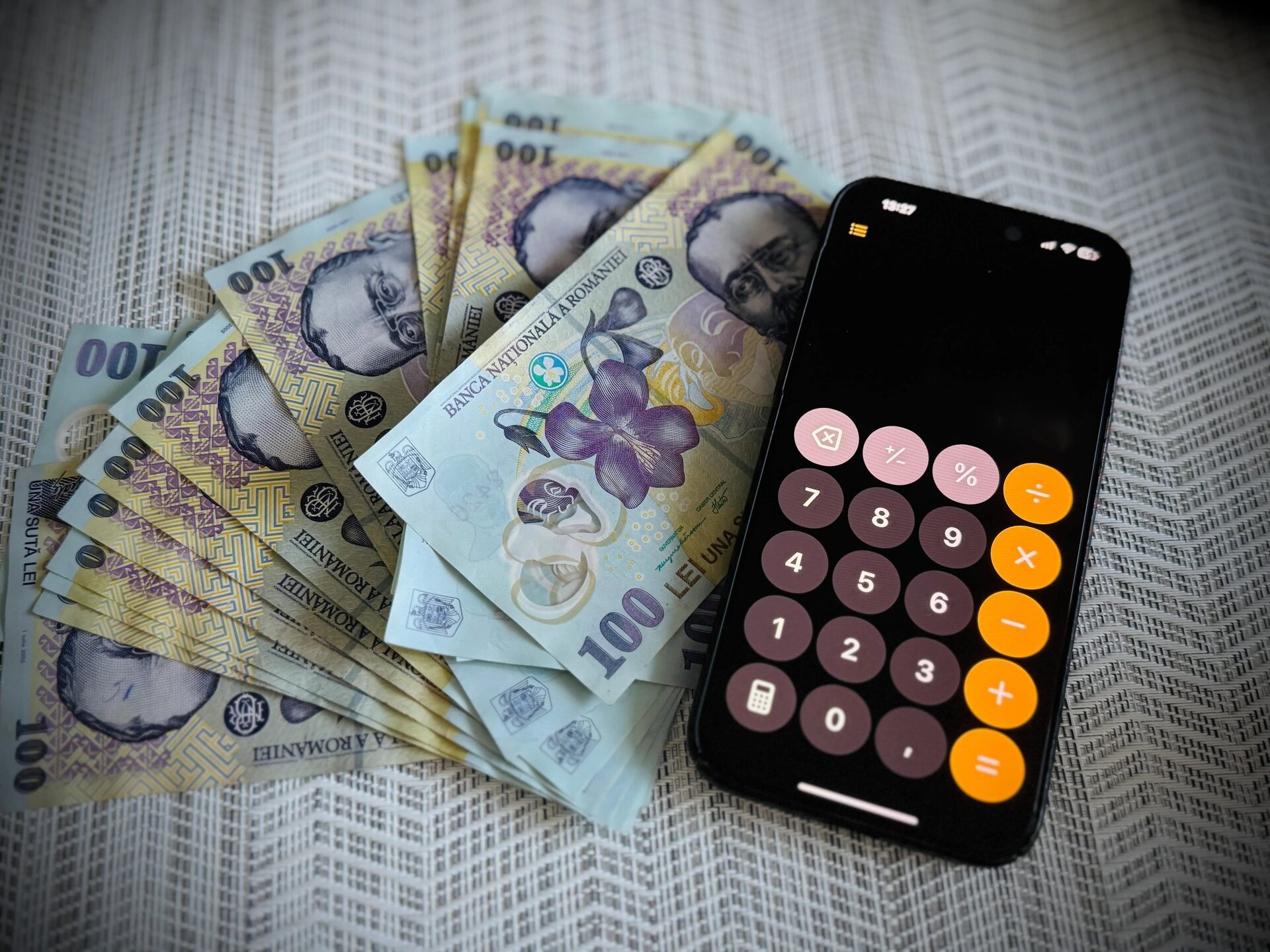 Antreprenorii români pot obține credite de până la 300.000 lei cu noua garanție a FNG.
