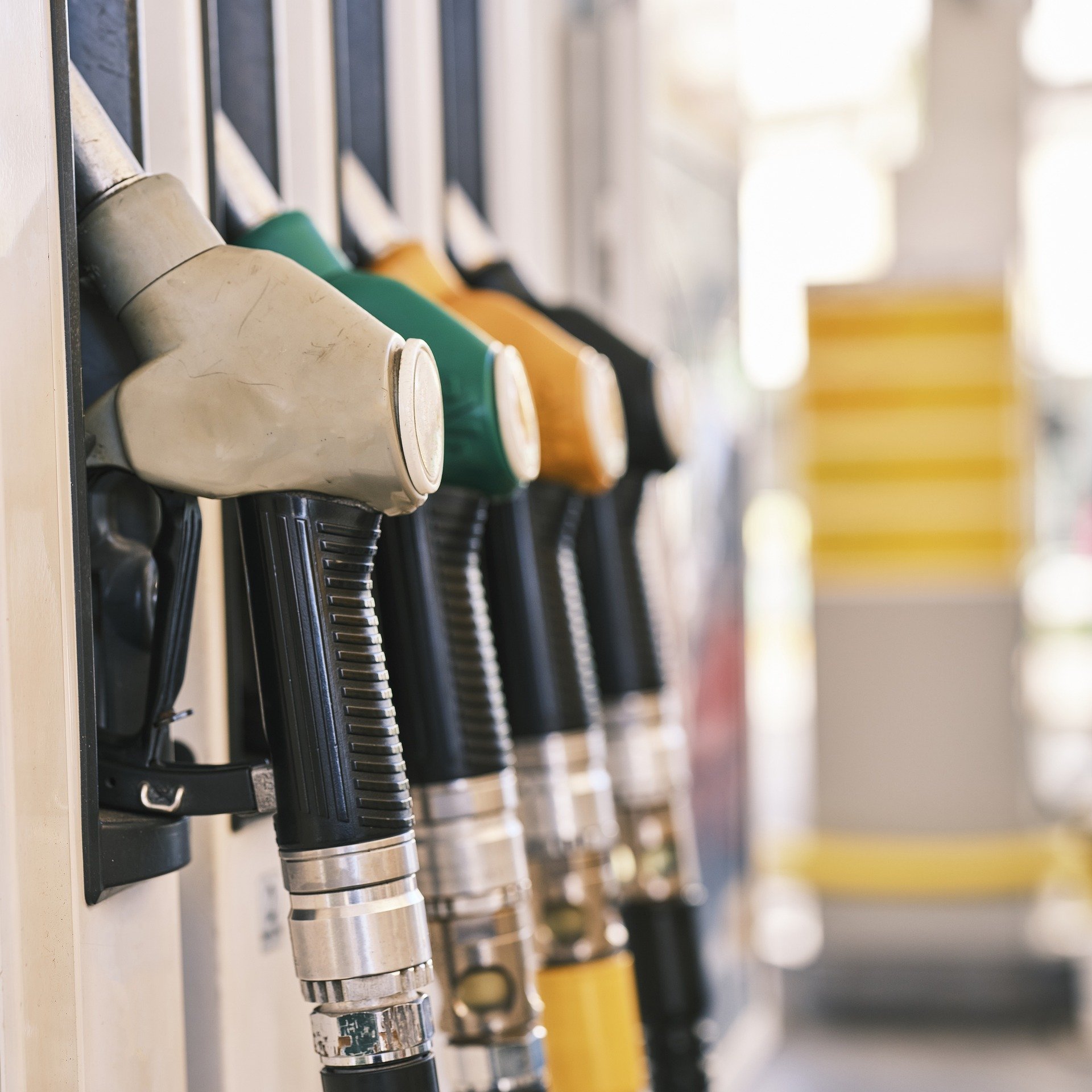 Prețurile carburanților din România continuă să crească, iar cea mai recentă monitorizare la benzinăria Petrom de pe strada Brașov din Sectorul 6 din București confirmă aceasta tendință alarmantă