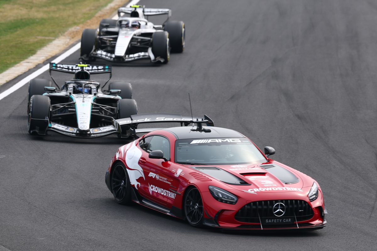 Kimi Antonelli și-a trecut în palmares a doua victorie consecutivă la Marele Premiu al Japoniei, într-o cursă captivantă desfășurată pe circuitul de la Suzuka