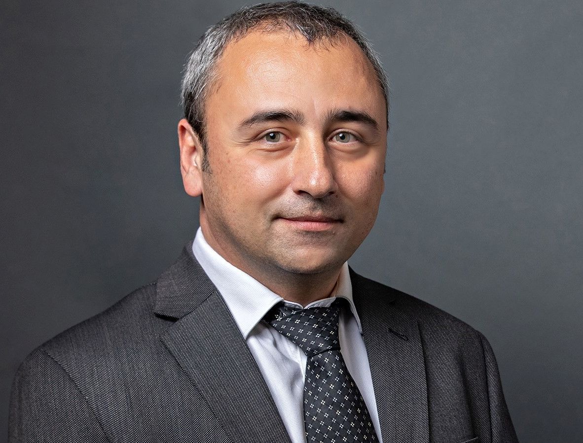 Piața imobiliară din România în 2025 se află într-o fază de profundă polarizare, înregistrând creșteri semnificative de valori, de până la 10% pe anumite segmente