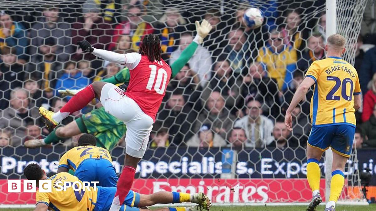 Arsenal, într-o partidă neobișnuită pentru obișnuințele sale, a debutat cu o formulă de start necaracteristică pentru campioana din Premier League