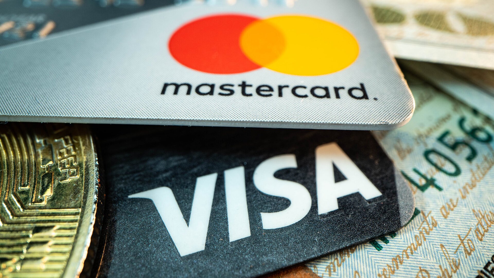Dependenta tot mai mare a Europei de schemele de plăți americane, Visa și Mastercard, devine tot mai îngrijorătoare pentru instituțiile europene, ridicând semne de întrebare cu privire la suveranitatea financiară a continentului