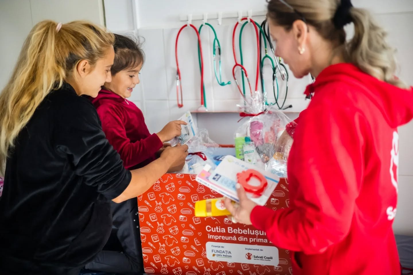 Proiectul „Cutia Bebelușului” – un sprijin vital pentru mamele vulnerabile din România România rămâne pe harta Europeană cu una dintre cele mai ridicate rate ale mortalității infantile, o problemă cu care guvernele și organizațiile neguvernamentale încearcă să lupte de ani de zile