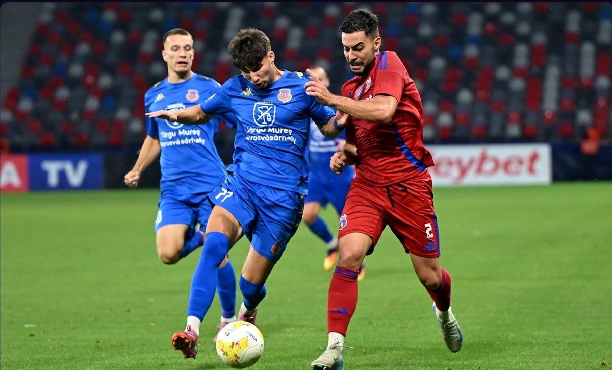 Lupta acerbă pentru un loc în play-off-ul Ligii 2 continuă la ultimele meciuri ale sezonului regulat În ultimele ore, lupta pentru ultimele două poziții de calificare în play-off-ul Ligii 2 a devenit extrem de tensionată, după ce etapa cu numărul 21 s-a încheiat în mod dramatic