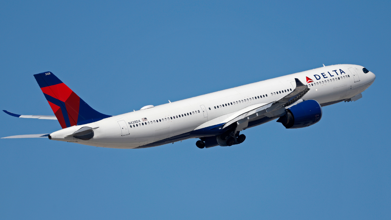 Amazon și Delta vor lansa Wi-Fi în avion mai rapid și mai ieftin în 2028