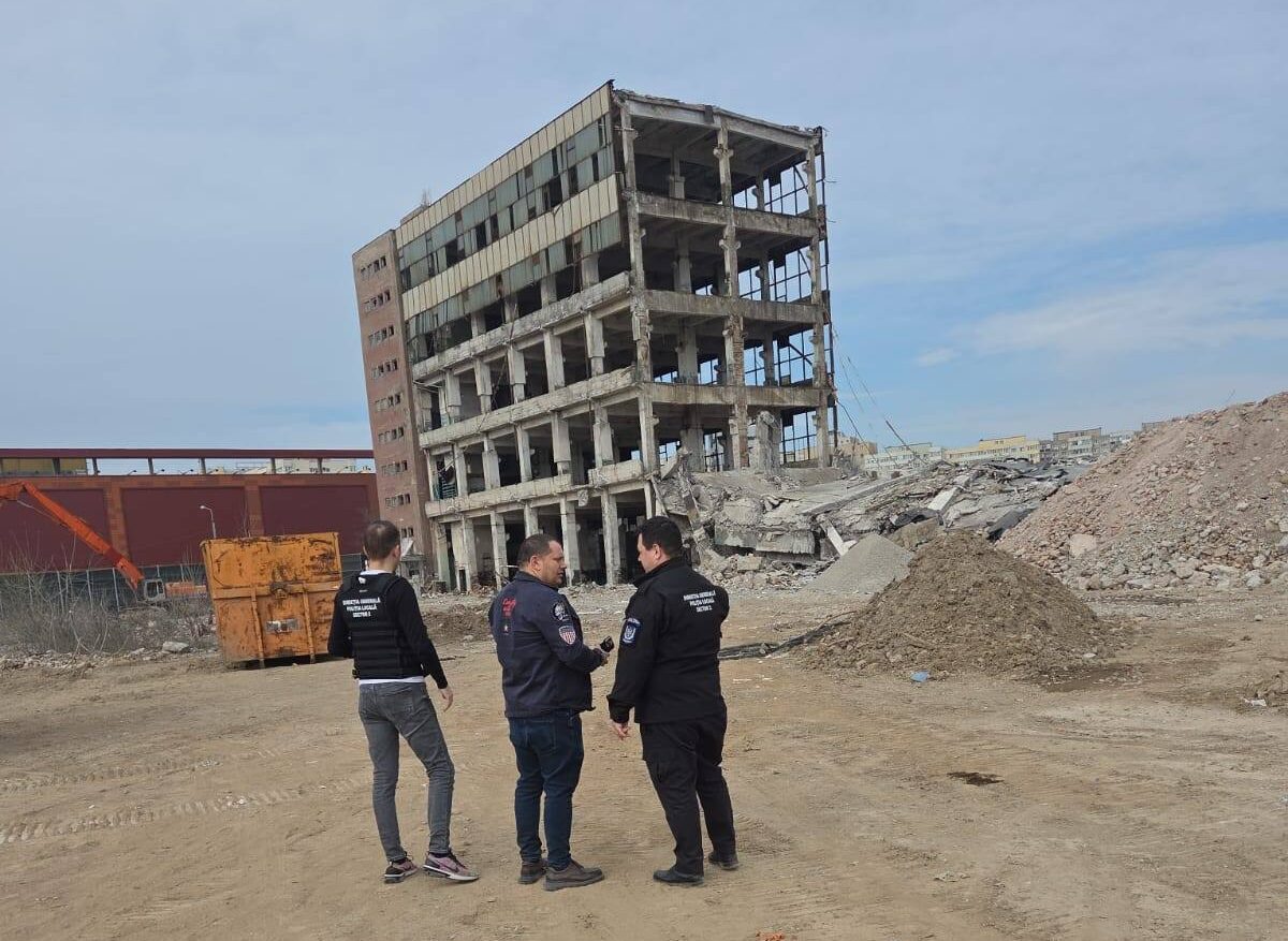 Demolare ilegală la fostul Aversa: amendă de 20.000 lei