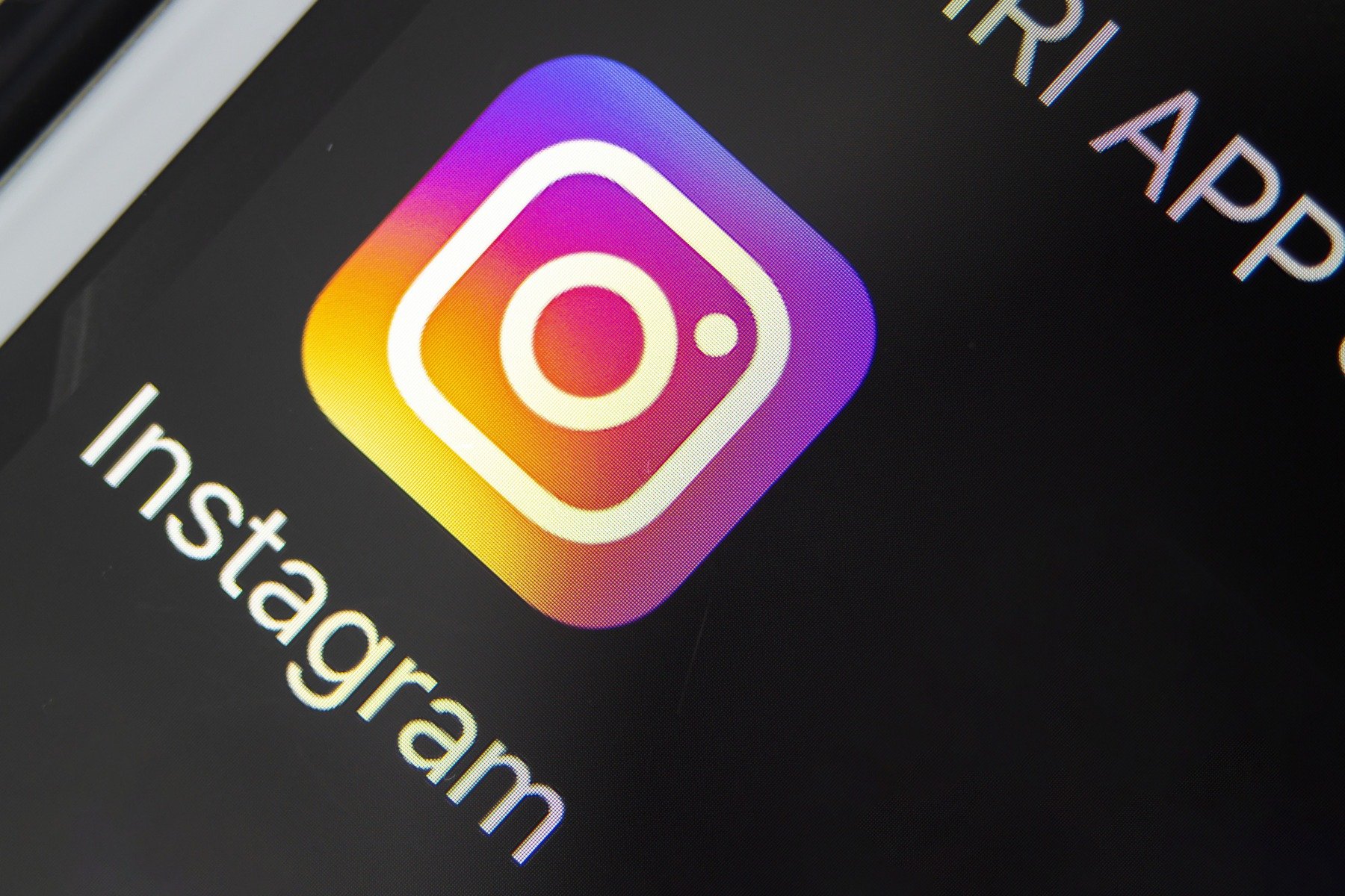Instagram, una dintre cele mai populare și utilizate platforme sociale la nivel global, a fost temporar indisponibilă pentru milioane de utilizatori în cursul zilei de miercuri