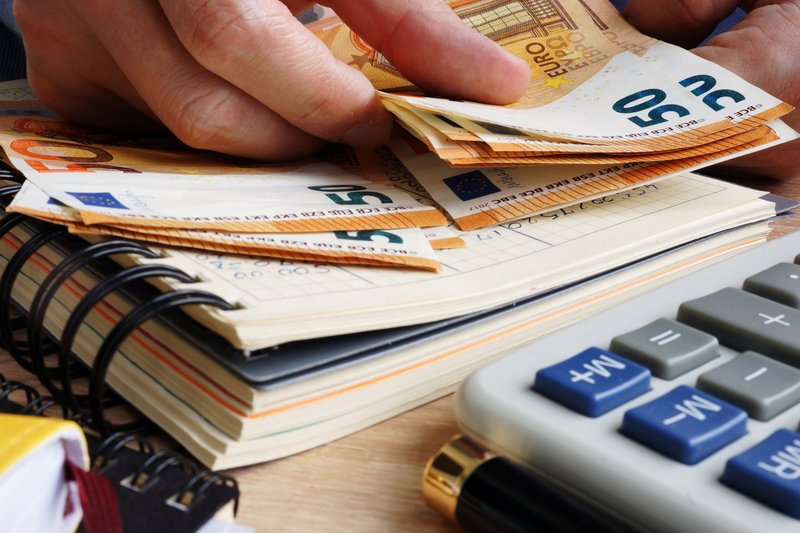 Antreprenori români, afectați de modificarea pragului pentru mijloace fixe în 2026