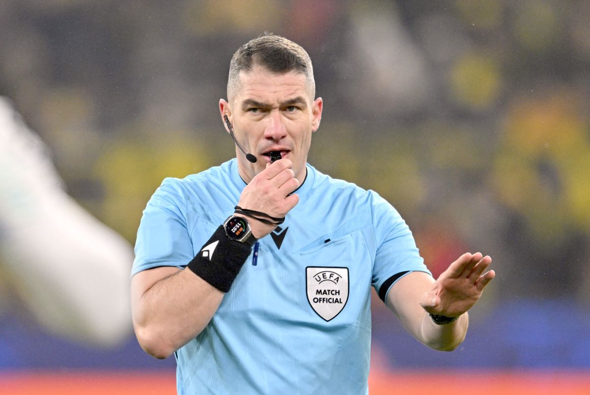 Iată o variantă a titlului, ajustată conform cerințelor:
Kovacs, pe marginea suspendării după greșeala din Rapid
Aceasta are 66 de caractere și adoptă un stil direct, similar cu cel al publicațiilor menționate.