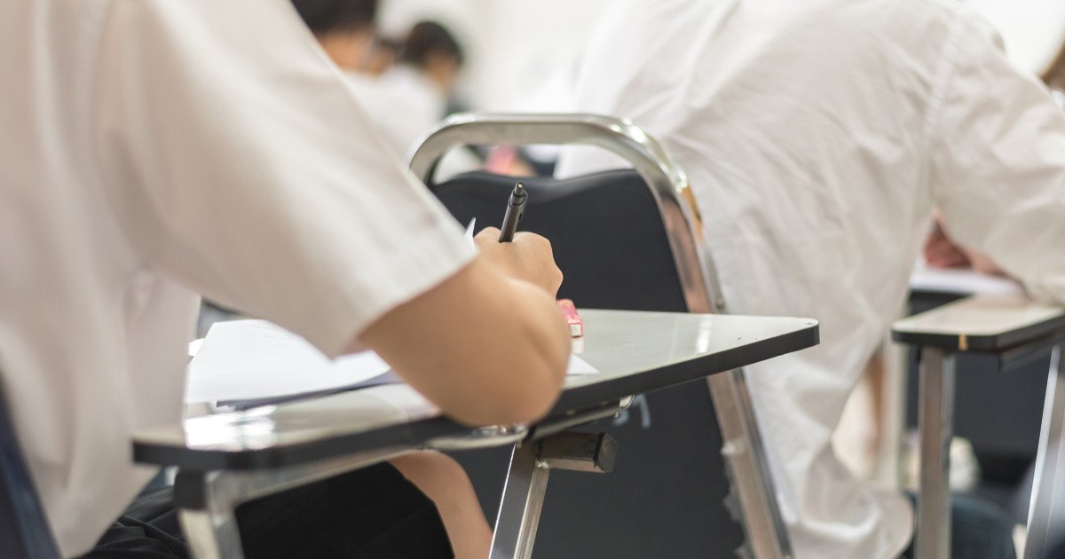Elevii de clasa a XII-a și a XIII-a au avut astăzi ultima probă a simulării Bacalaureatului pentru sesiunea din 2026, testul la alegere a profilului
